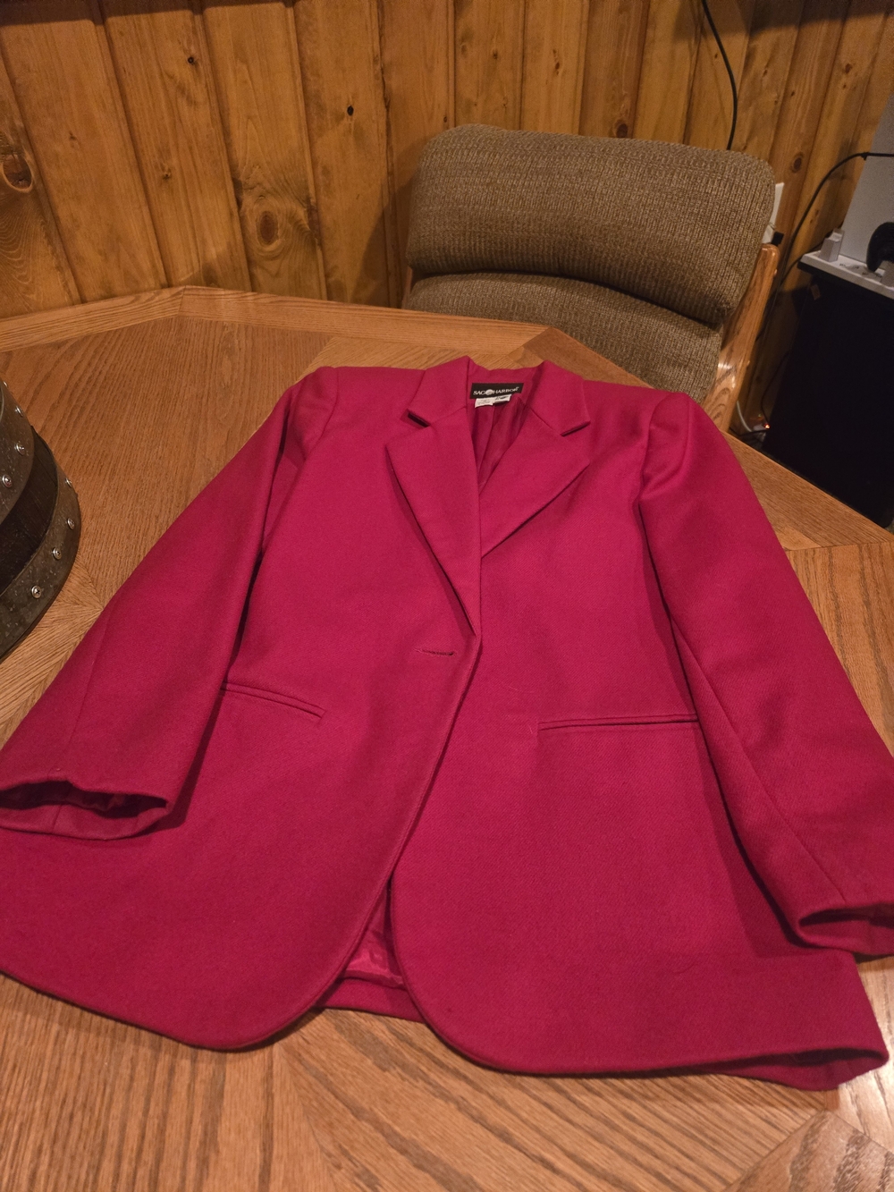 Vintage Sag Harbor 100% Wool Blazer in a vibrant crimson red.